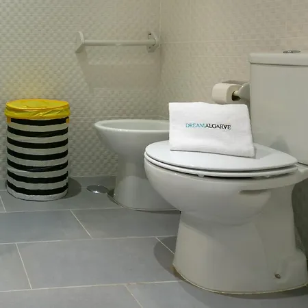 C12 - Sunshine In Nyaraló Luz