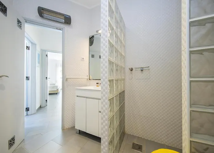 C12 - Sunshine In * Luz